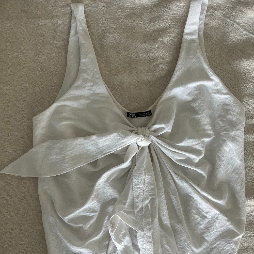 Zara White Sleeveless Top with Knot Detail